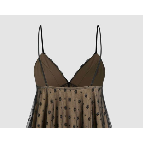 NWT Sexy Floral Lace VNeck Ruffle Cami Stretch Top Adjustable Straps L Black Tan - Picture 5 of 13